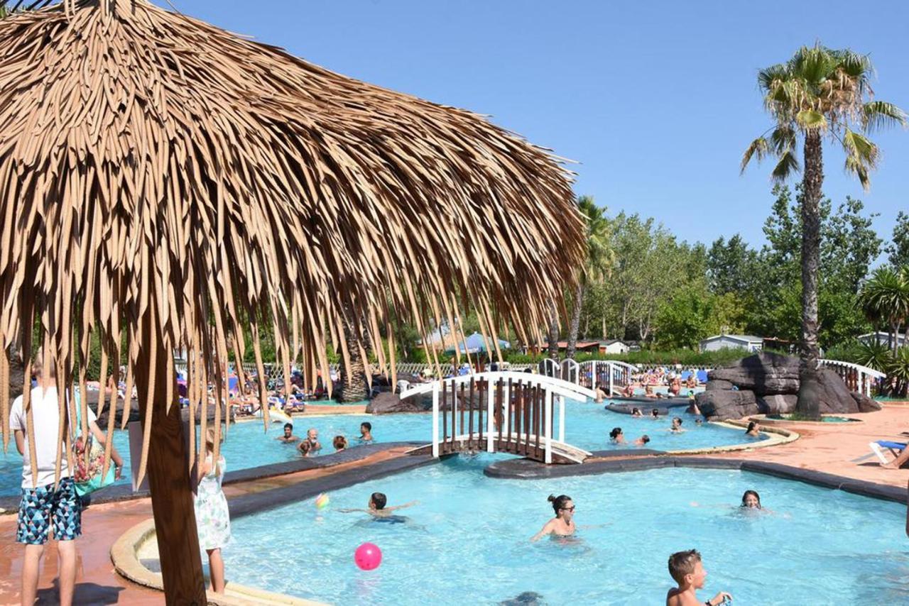 Vias-Plage Camping Les Salisses Quality Holidays Luaran gambar
